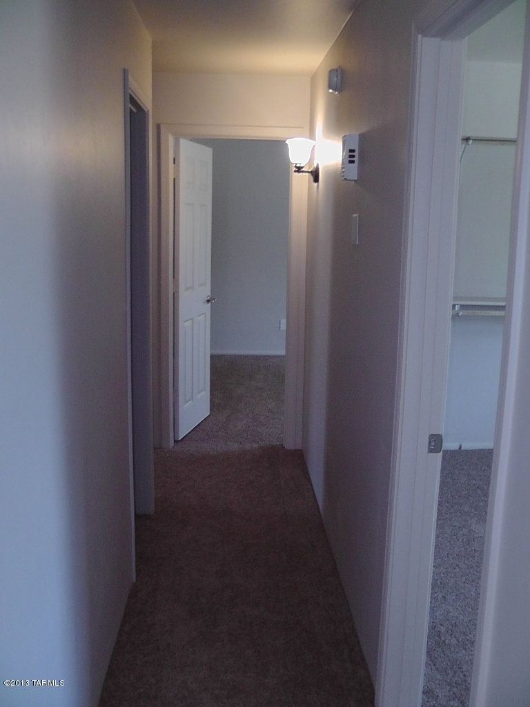 1268 South Gecko Road Tucson, AZ 85713 - Photo 29 of 36