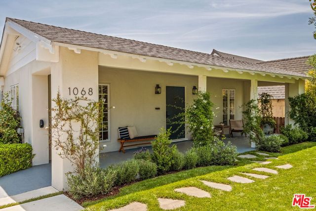 $2,090,000 | 1068 Queen Anne Place, Los Angeles, CA 90019