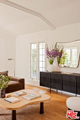 $2,090,000 | 1068 Queen Anne Place, Los Angeles, CA 90019