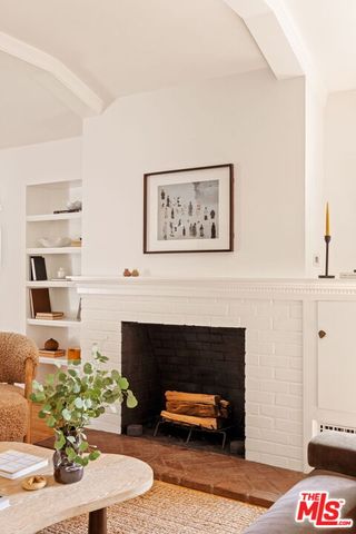 $2,090,000 | 1068 Queen Anne Place, Los Angeles, CA 90019