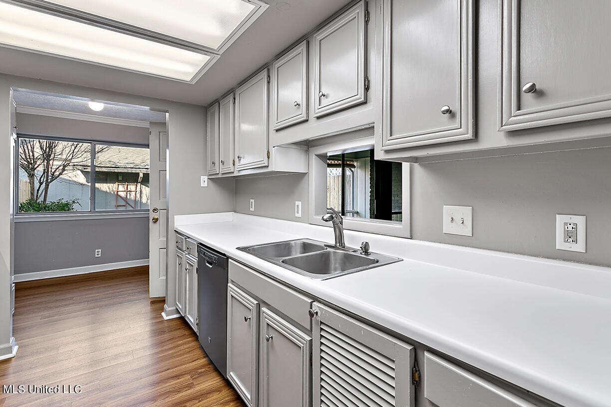 5125 Old Canton Road, Unit 214 Jackson, MS 39211 - Photo 15 of 36 214 the glen final-15