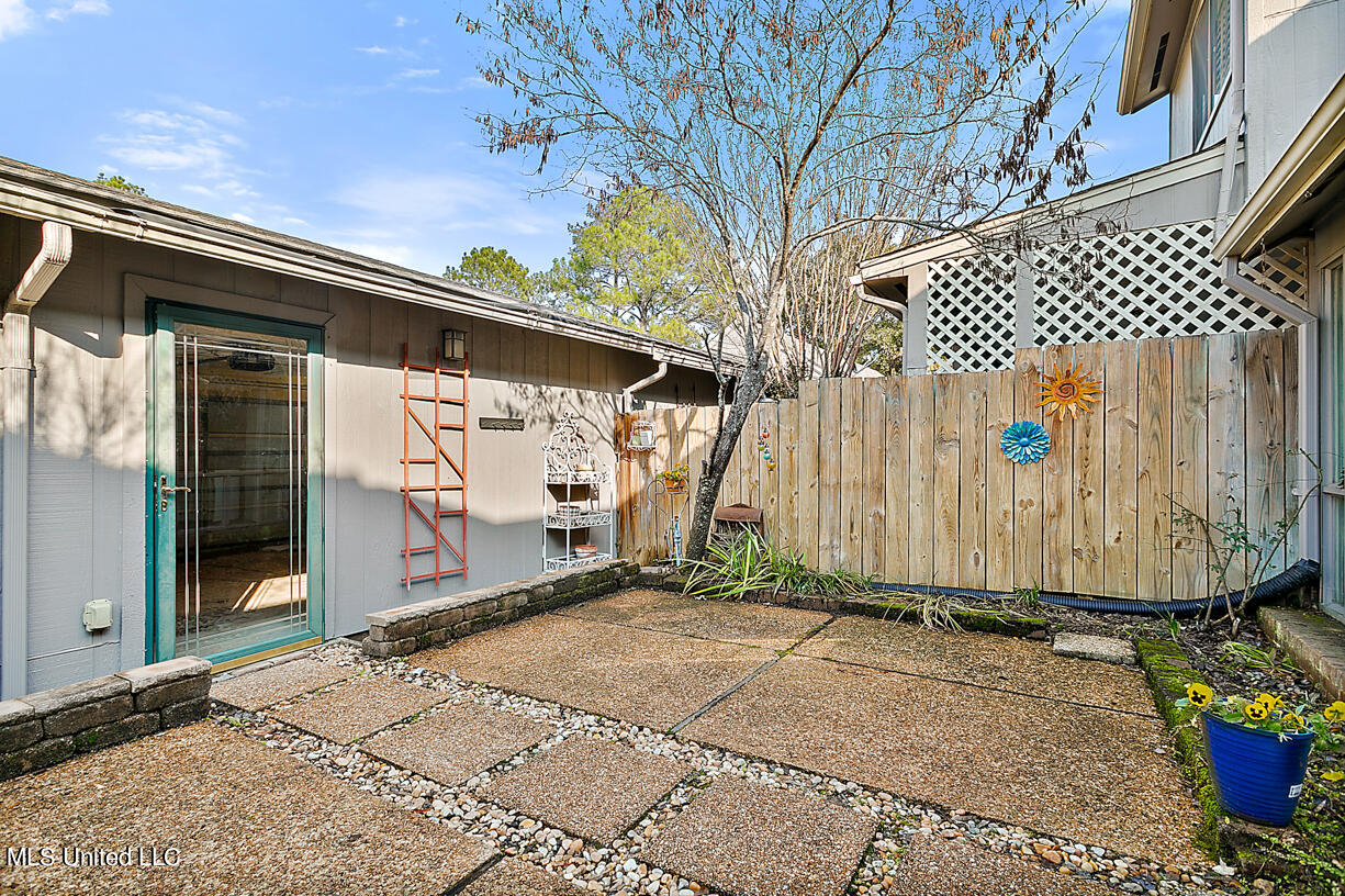 5125 Old Canton Road, Unit 214 Jackson, MS 39211 - Photo 19 of 36 214 the glen final-19