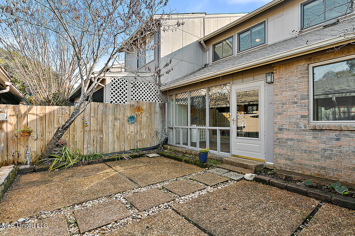 5125 Old Canton Road, Unit 214 Jackson, MS 39211 - Photo 20 of 36 214 the glen final-20