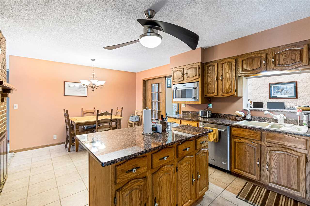 1676 Amana Road Northwest Swisher, IA 52338 - Photo 14 of 50 Gallery Image 14
