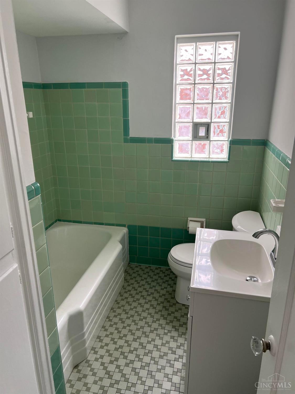 3522 Werk Road Cincinnati, OH 45248 - Photo 10 of 21