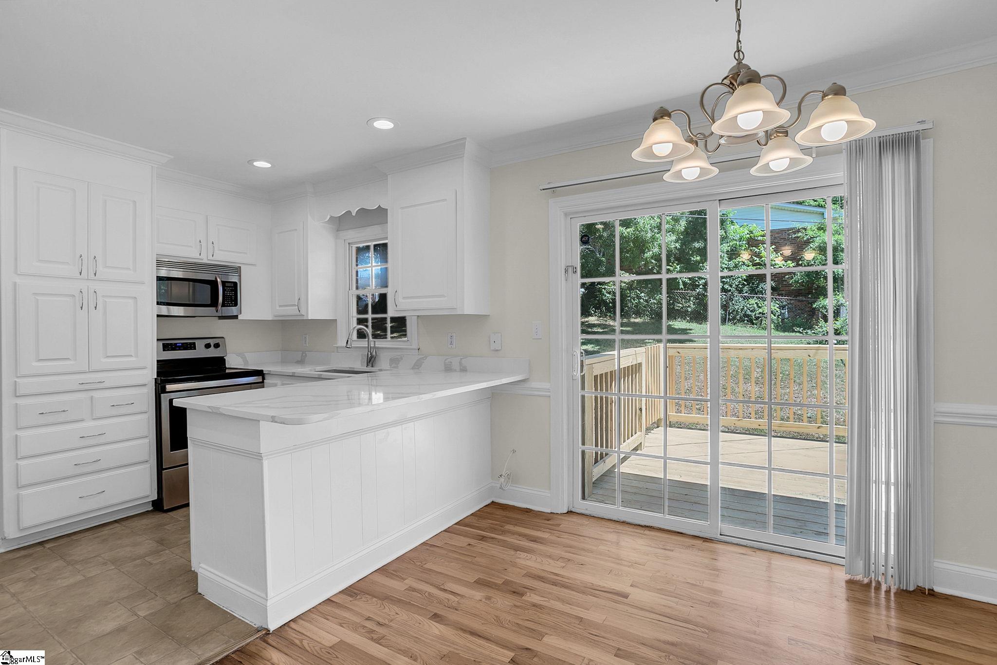 501 Farmington Road Greenville, SC 29605 - Photo 12 of 37 Gallery Image 12