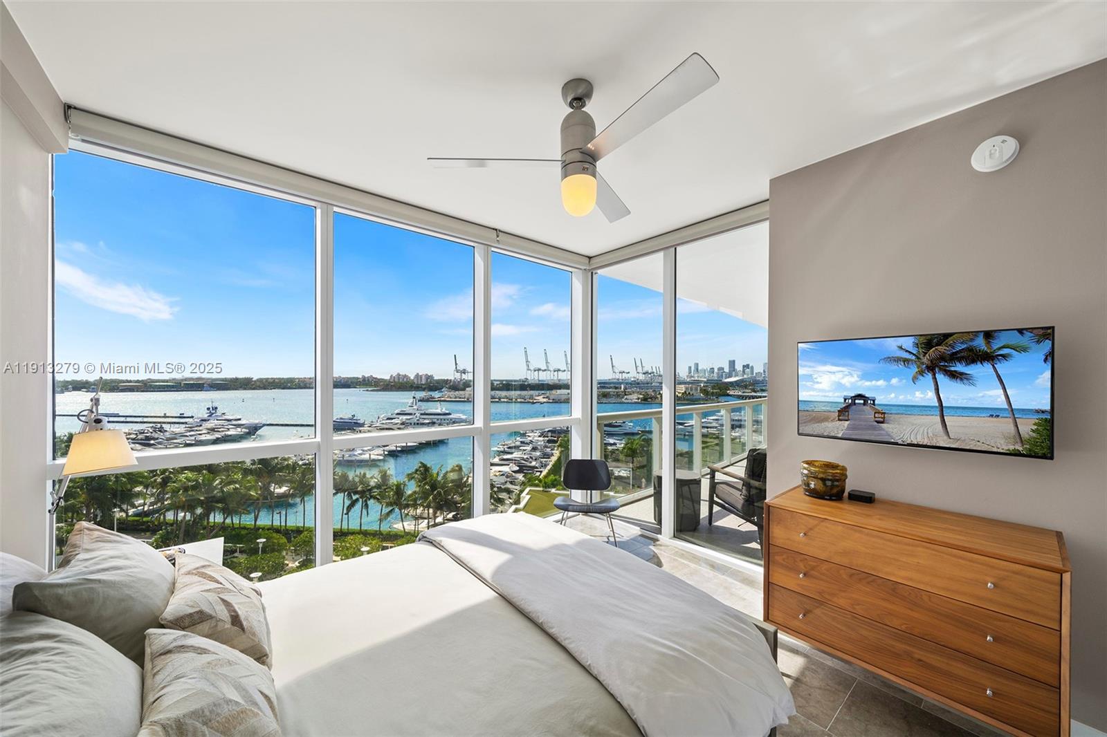 450 Alton Road, Unit 805 Miami Beach, FL 33139 - Photo 11 of 62 Gallery Image 11