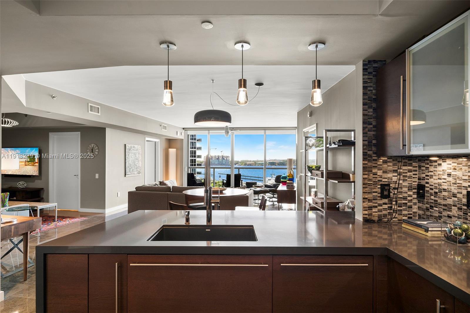 450 Alton Road, Unit 805 Miami Beach, FL 33139 - Photo 26 of 62 Gallery Image 26