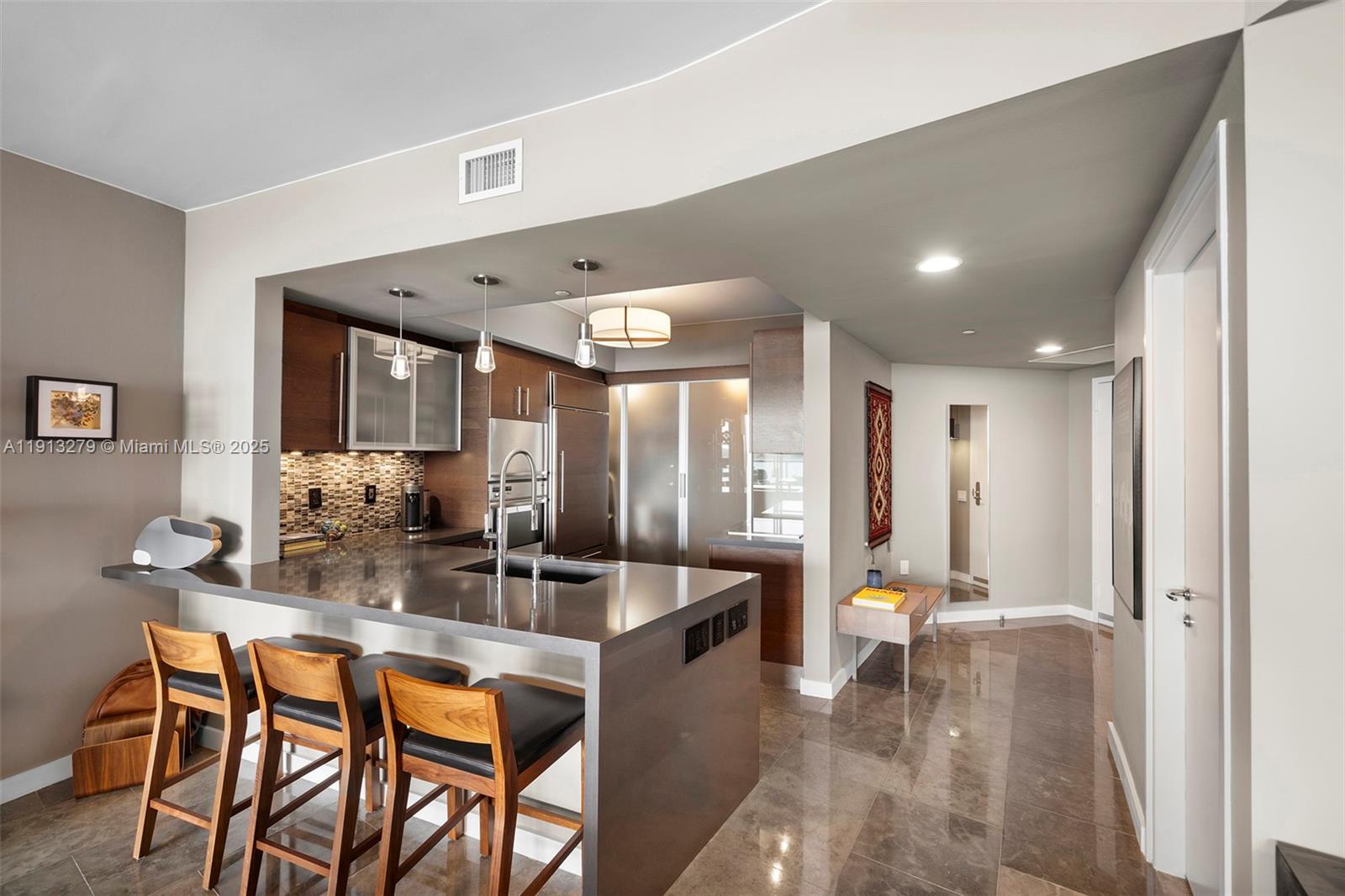 450 Alton Road, Unit 805 Miami Beach, FL 33139 - Photo 27 of 62 Gallery Image 27