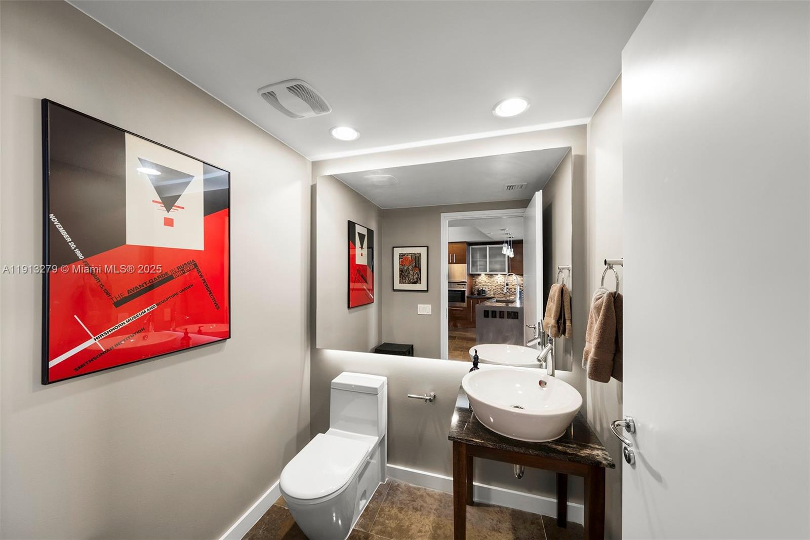 450 Alton Road, Unit 805 Miami Beach, FL 33139 - Photo 33 of 62 Gallery Image 33