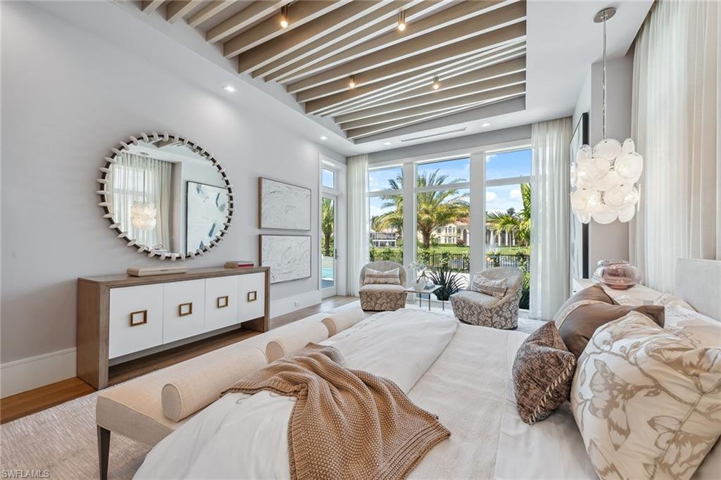 355 Colony Drive Naples, FL 34108 - Photo 15 of 49