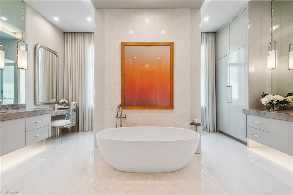 355 Colony Drive Naples, FL 34108 - Photo 17 of 49