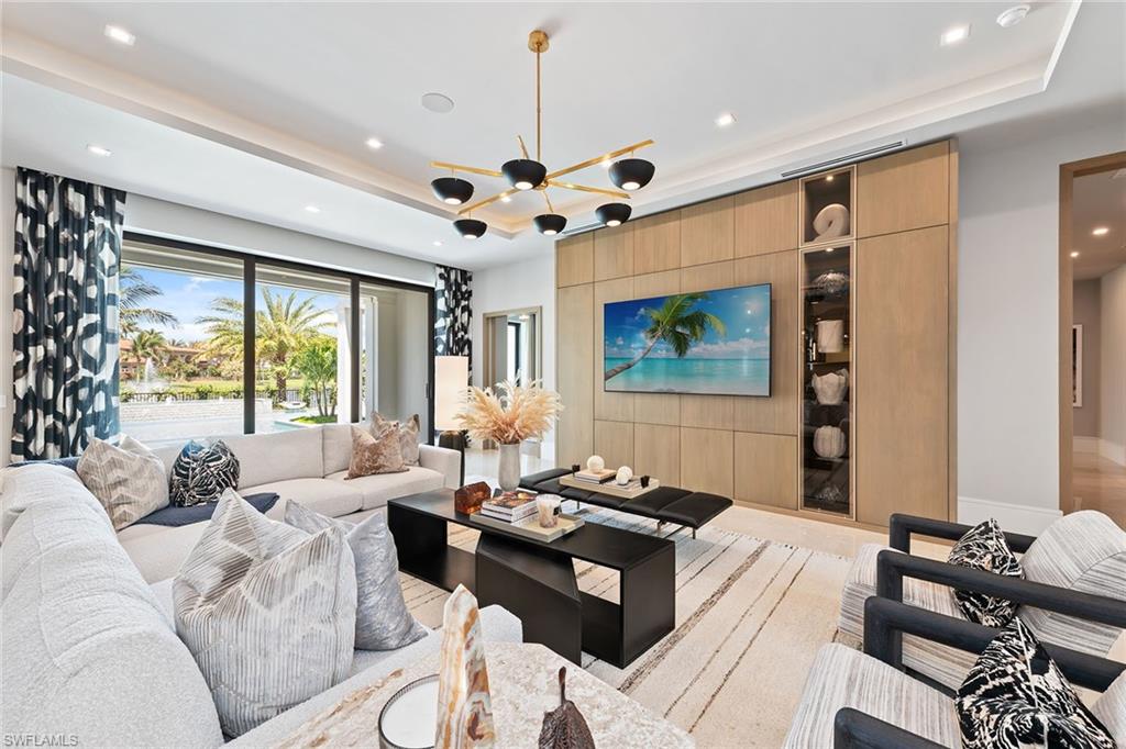 355 Colony Drive Naples, FL 34108 - Photo 2 of 49