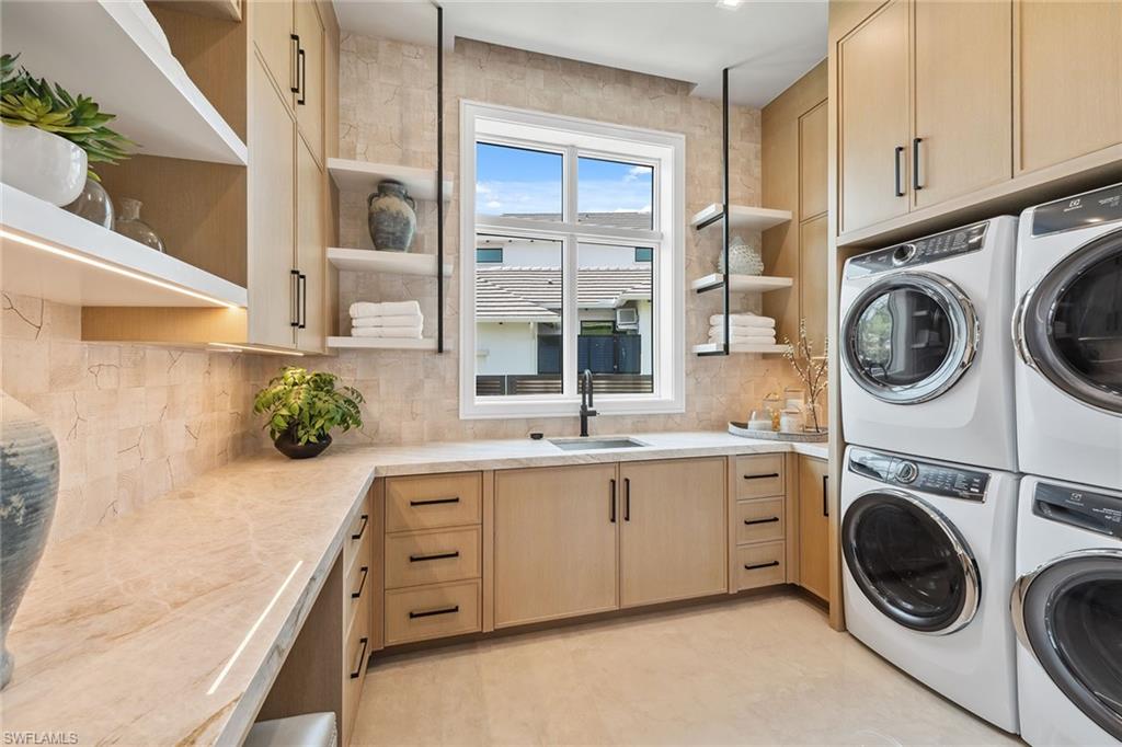 355 Colony Drive Naples, FL 34108 - Photo 36 of 49