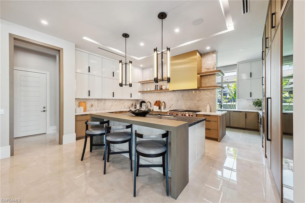 355 Colony Drive Naples, FL 34108 - Photo 5 of 49