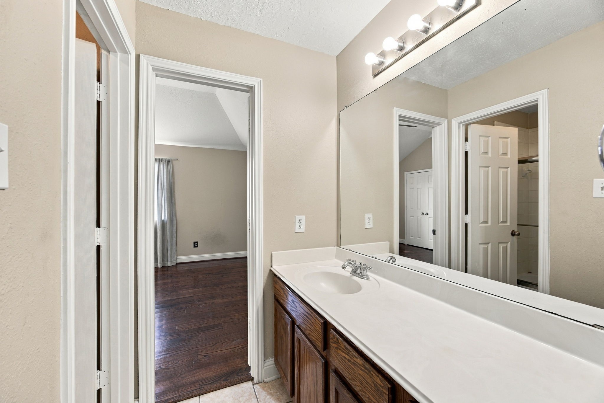6714 Russelfield Lane Houston, TX 77049 - Photo 39 of 49 Gallery Image 39