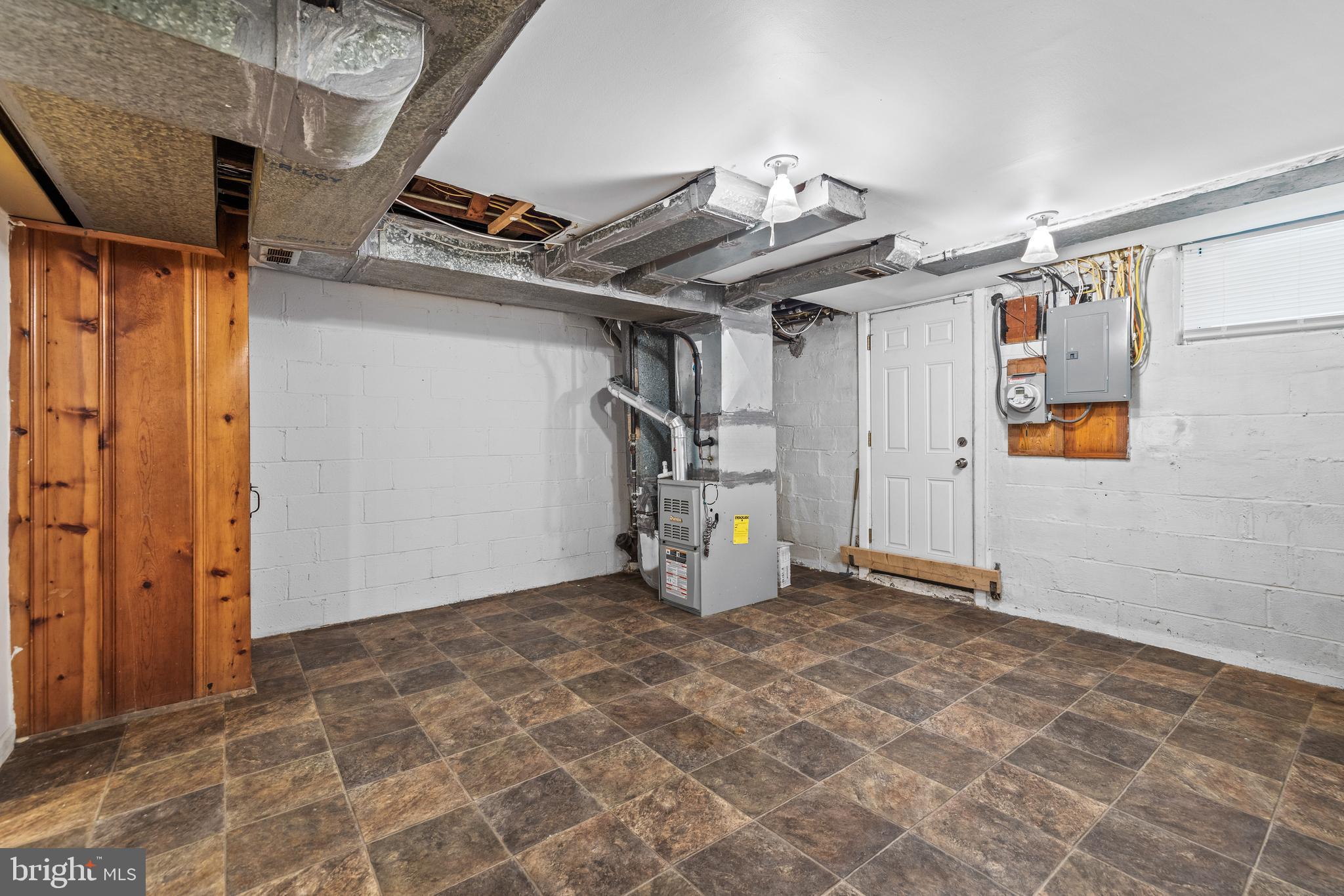 1507 Upshire Road Baltimore, MD 21218 - Photo 26 of 31 abundant storage