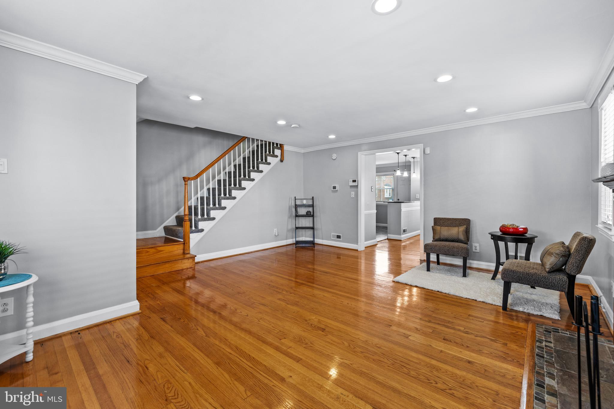 1507 Upshire Road Baltimore, MD 21218 - Photo 7 of 31 wonderful living room