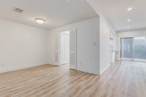 $2,500 | 10720 Briar Forest Drive, Unit 32, Houston, TX 77042