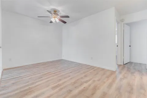 $2,500 | 10720 Briar Forest Drive, Unit 32, Houston, TX 77042