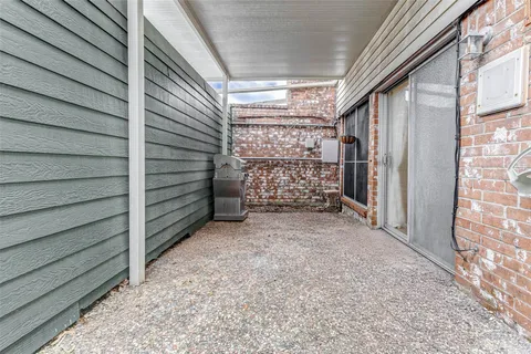 $2,500 | 10720 Briar Forest Drive, Unit 32, Houston, TX 77042