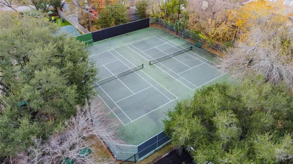 $2,300 | 10720 Briar Forest Drive, Unit 32, Houston, TX 77042
