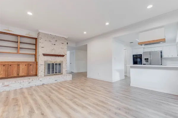 $2,300 | 10720 Briar Forest Drive, Unit 32, Houston, TX 77042