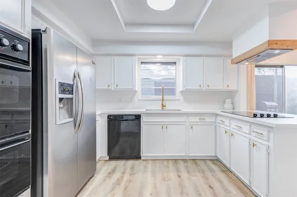 $2,300 | 10720 Briar Forest Drive, Unit 32, Houston, TX 77042