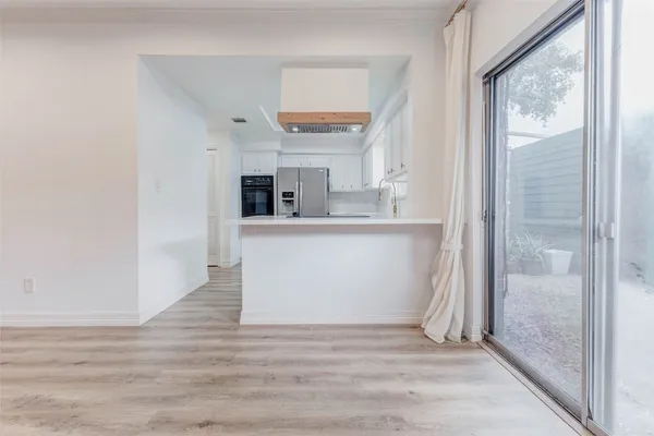 $2,300 | 10720 Briar Forest Drive, Unit 32, Houston, TX 77042