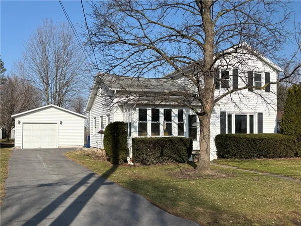 $99,500 | 19 Washington Street, Seneca Falls, NY 13148