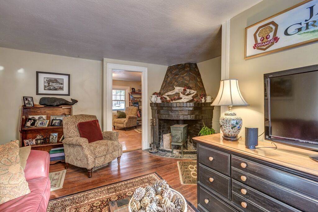 20 1st Tavern Road Jaffrey, NH 03452 - Photo 7 of 40