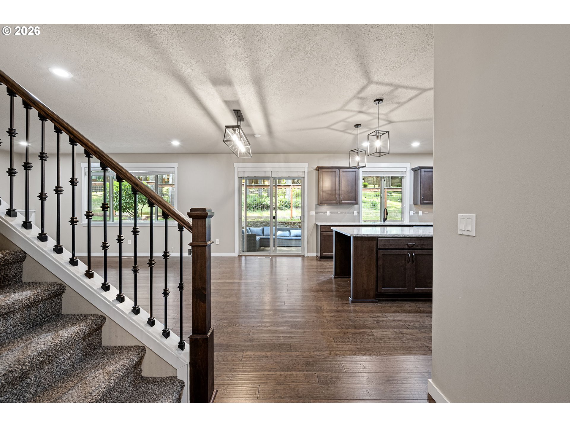 3237 Timberline Drive Eugene, OR 97405 - Photo 3 of 44