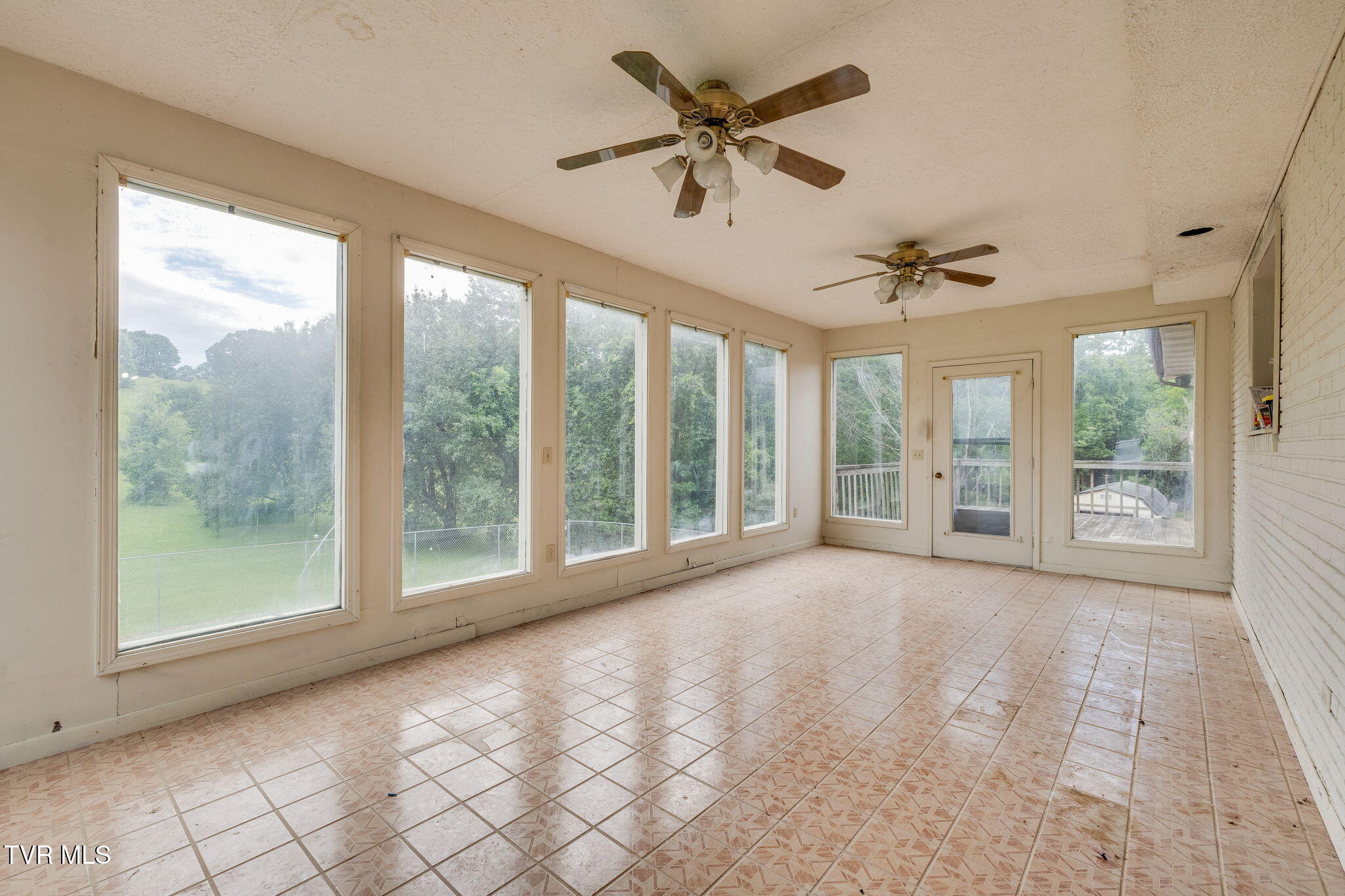 1556 Mill Creek Road Fall Branch, TN 37656 - Photo 13 of 40 013