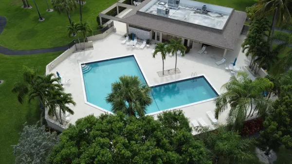 $4,500 | 147 Deer Creek Boulevard, Unit 402, Deerfield Beach, FL 33442