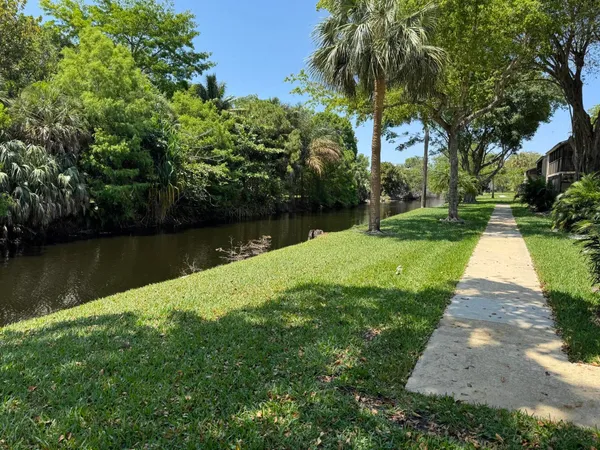 $4,500 | 147 Deer Creek Boulevard, Unit 402, Deerfield Beach, FL 33442