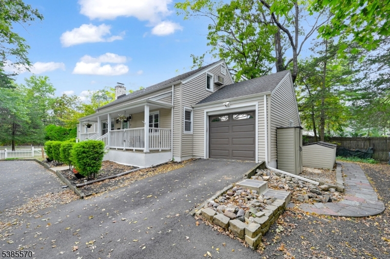 3 Country Club Road Livingston, NJ 07039 - Photo 3 of 34