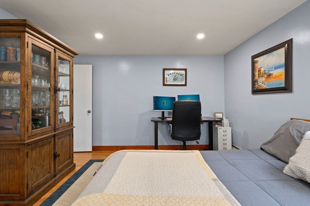 13 Station Road Salem, MA 01970 - Photo 17 of 37