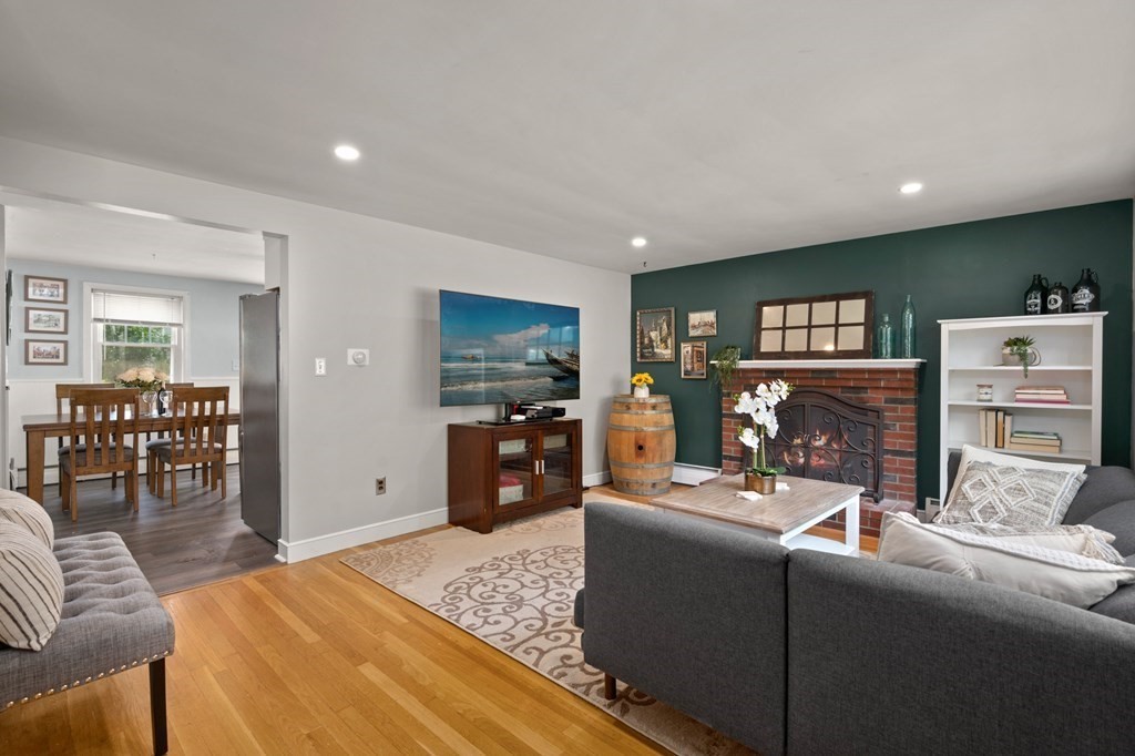 13 Station Road Salem, MA 01970 - Photo 2 of 37