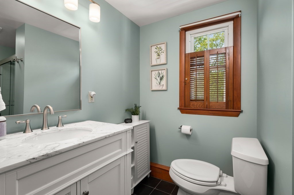 13 Station Road Salem, MA 01970 - Photo 23 of 37