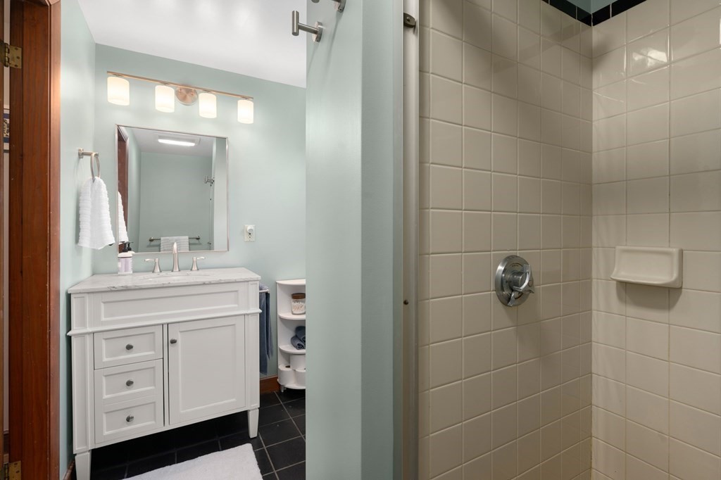 13 Station Road Salem, MA 01970 - Photo 25 of 37