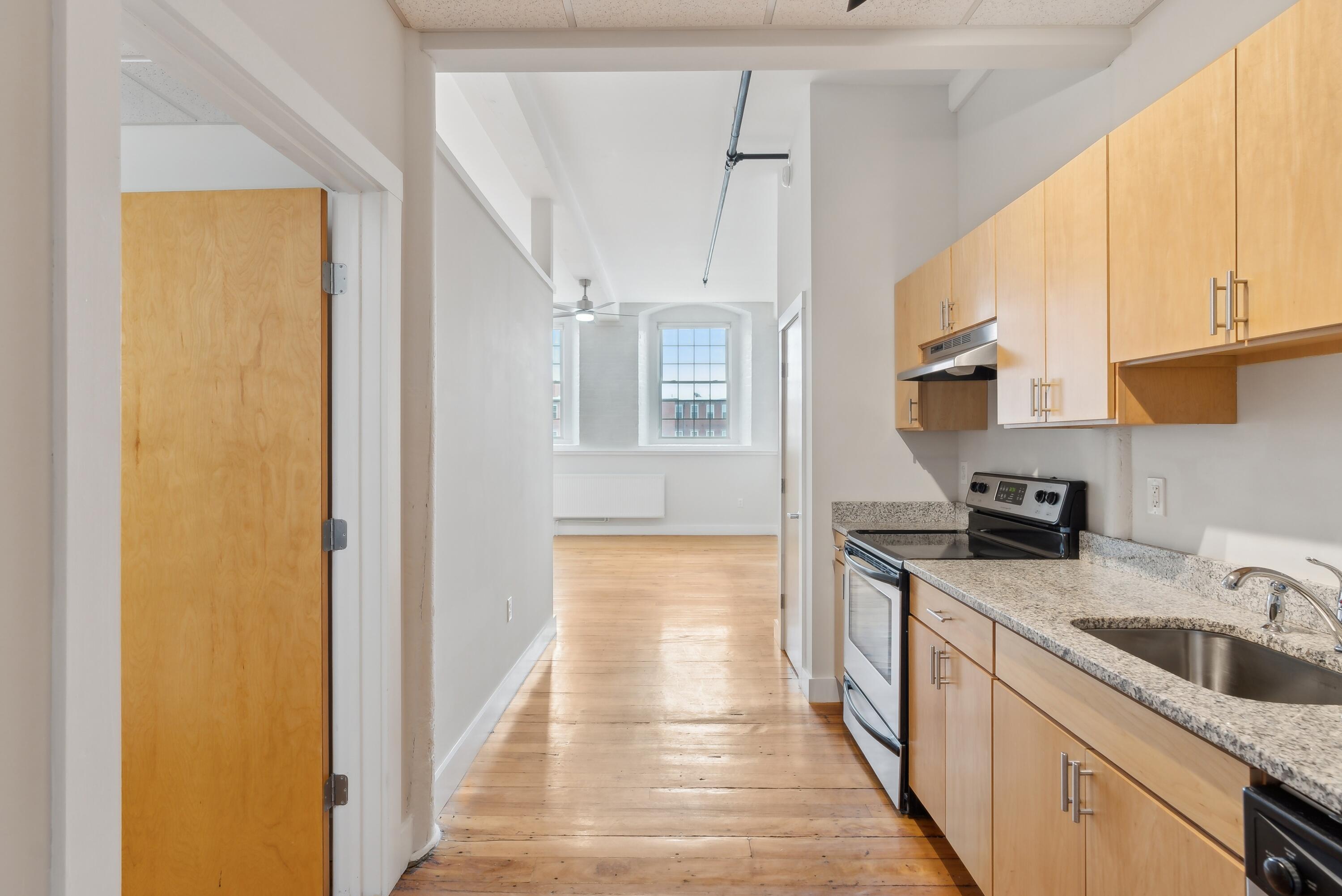 2 Main Street, Unit 18307 Biddeford, ME 04005 - Photo 3 of 38 Fantastic Studio: 18-307