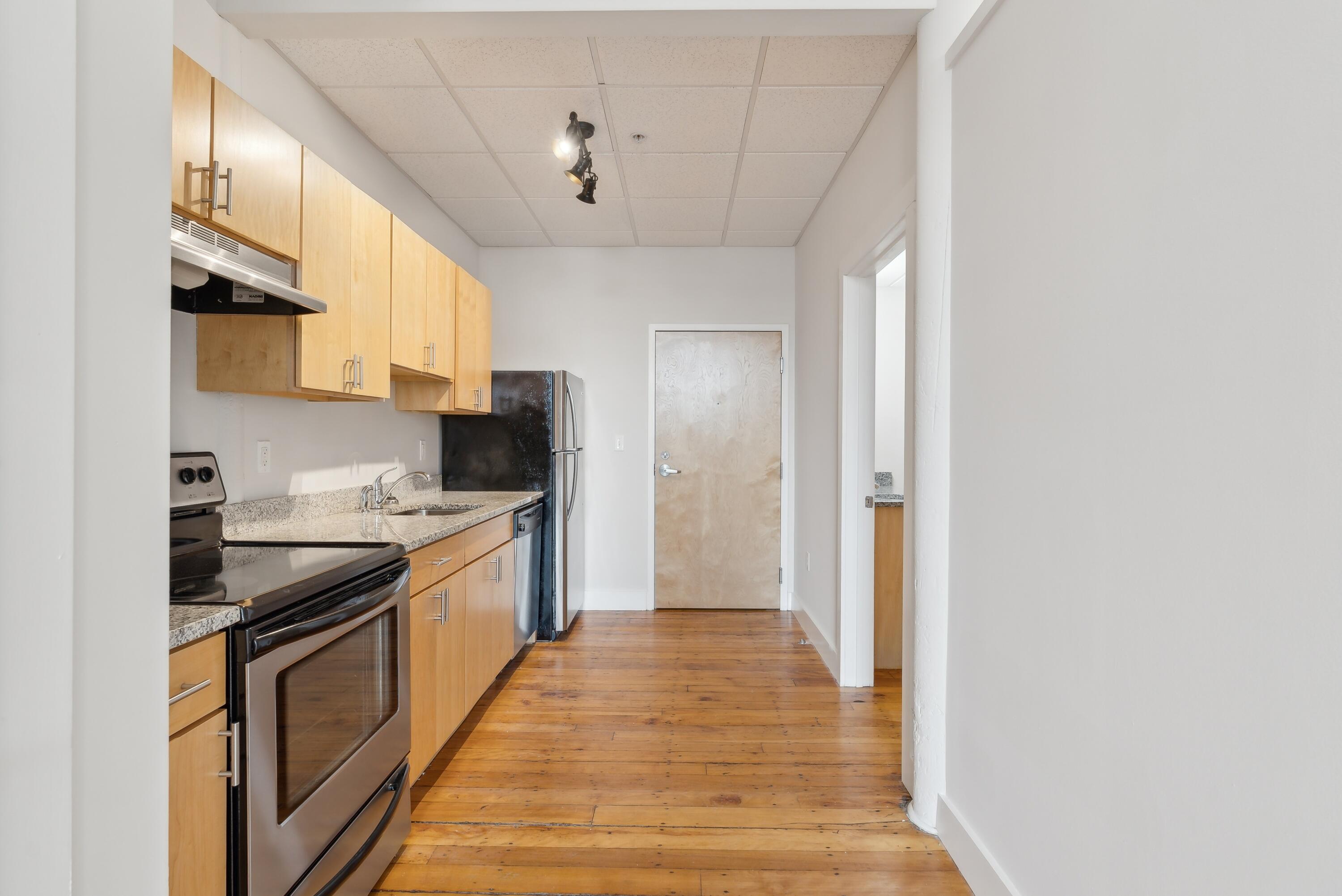 2 Main Street, Unit 18307 Biddeford, ME 04005 - Photo 4 of 38 Fantastic Studio: 18-307