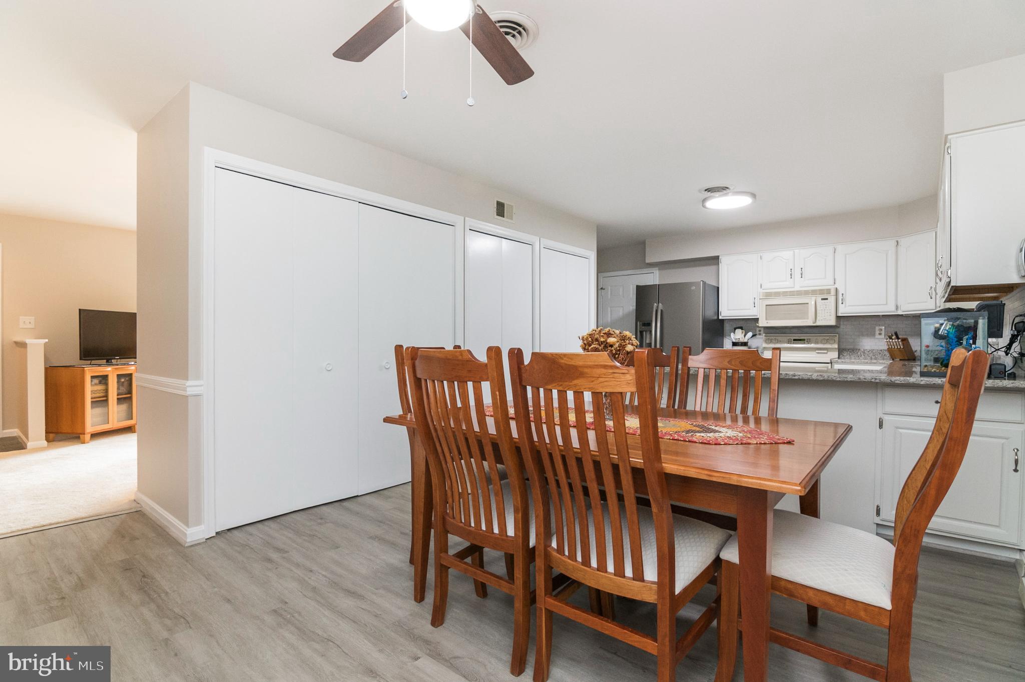 29020 Ridge Road Mount Airy, MD 21771 - Photo 7 of 36 Dining/Eat-In Kitchen