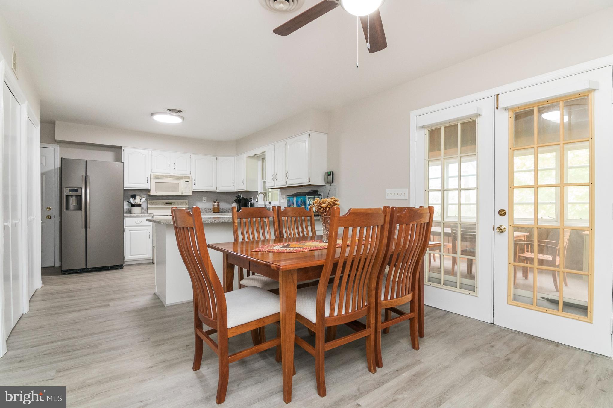 29020 Ridge Road Mount Airy, MD 21771 - Photo 8 of 36 Dining/Eat-In Kitchen