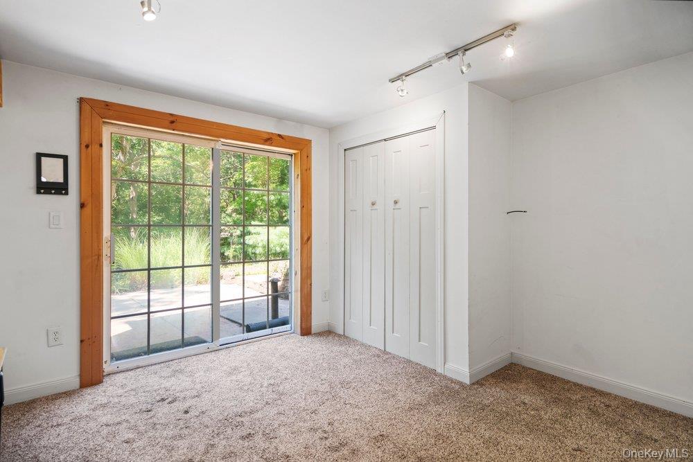 64 Sally Lane Ridge, NY 11961 - Photo 21 of 35 Gallery Image 21