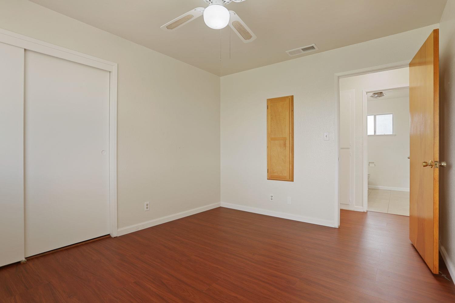 8595 Bradshaw Road Elk Grove, CA 95624 - Photo 9 of 28