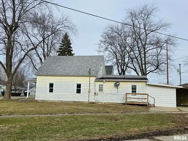 $110,000 | 812 North Sherman Street, Lincoln, IL 62656