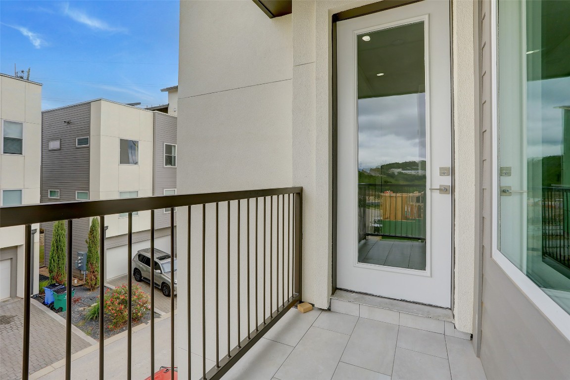 4300 Mansfield Dam Road, Unit 1421 / 1431 Austin, TX 78734 - Photo 23 of 32 a view of a balcony