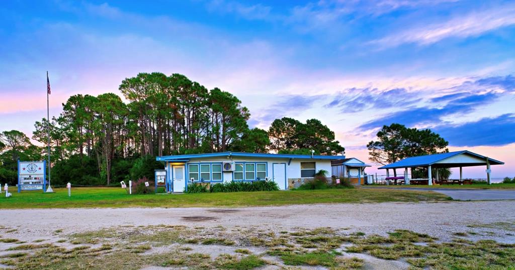 143 Iowa Street Carrabelle, FL 32322 - Photo 6 of 11