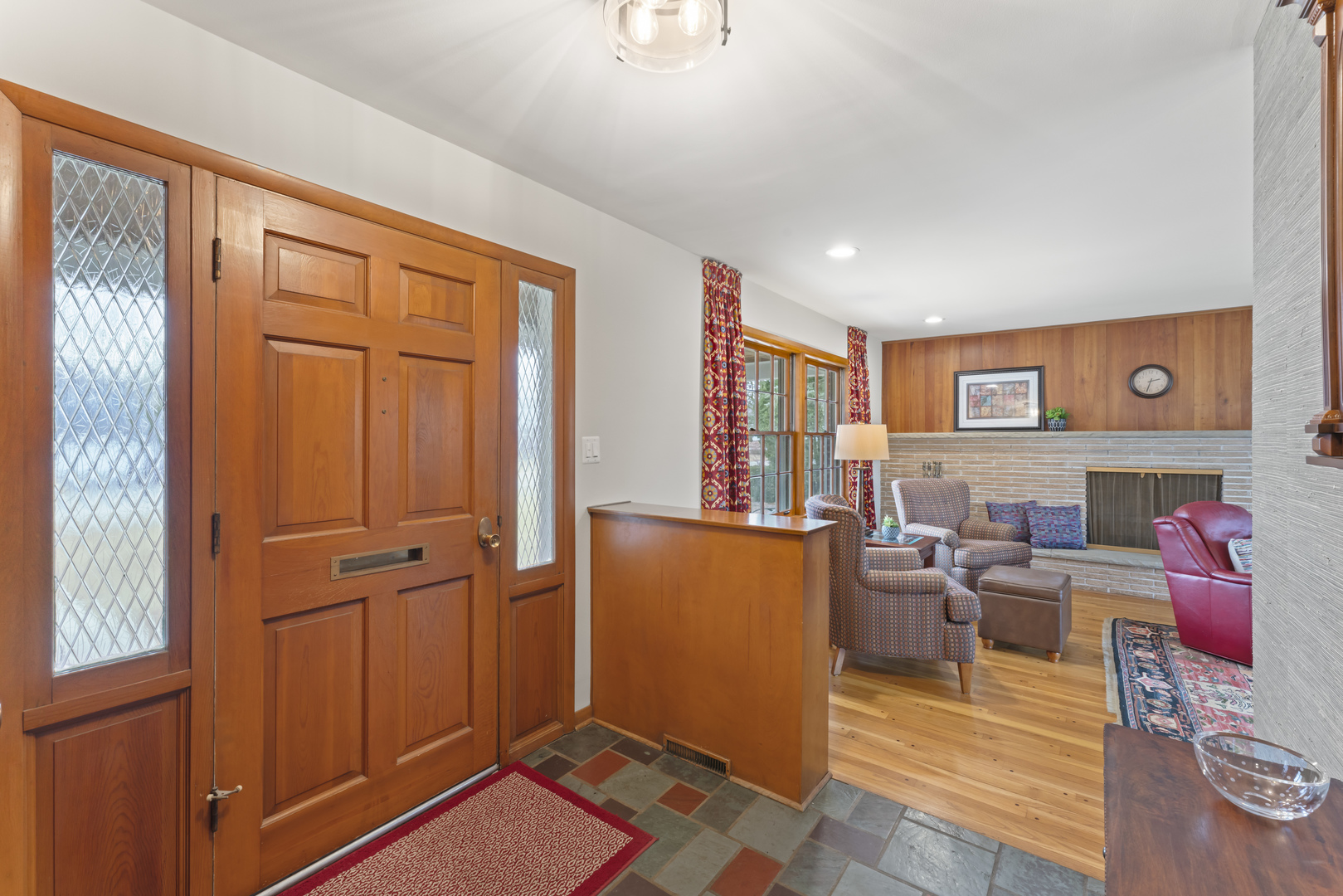 1251 Pine Street Glenview, IL 60025 - Photo 5 of 44